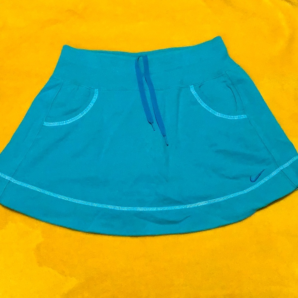 Short- skirt Nike $11 or bundle 4 for $25